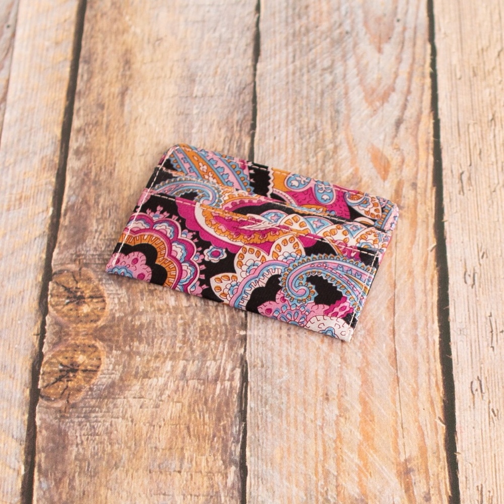 NWOT Gap Paisley Card Case
